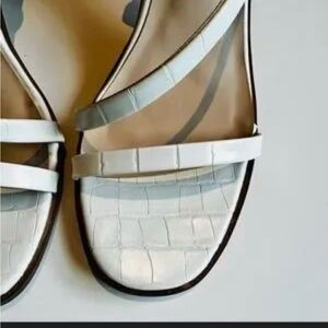 Halston 8 White strappy open tie block heels